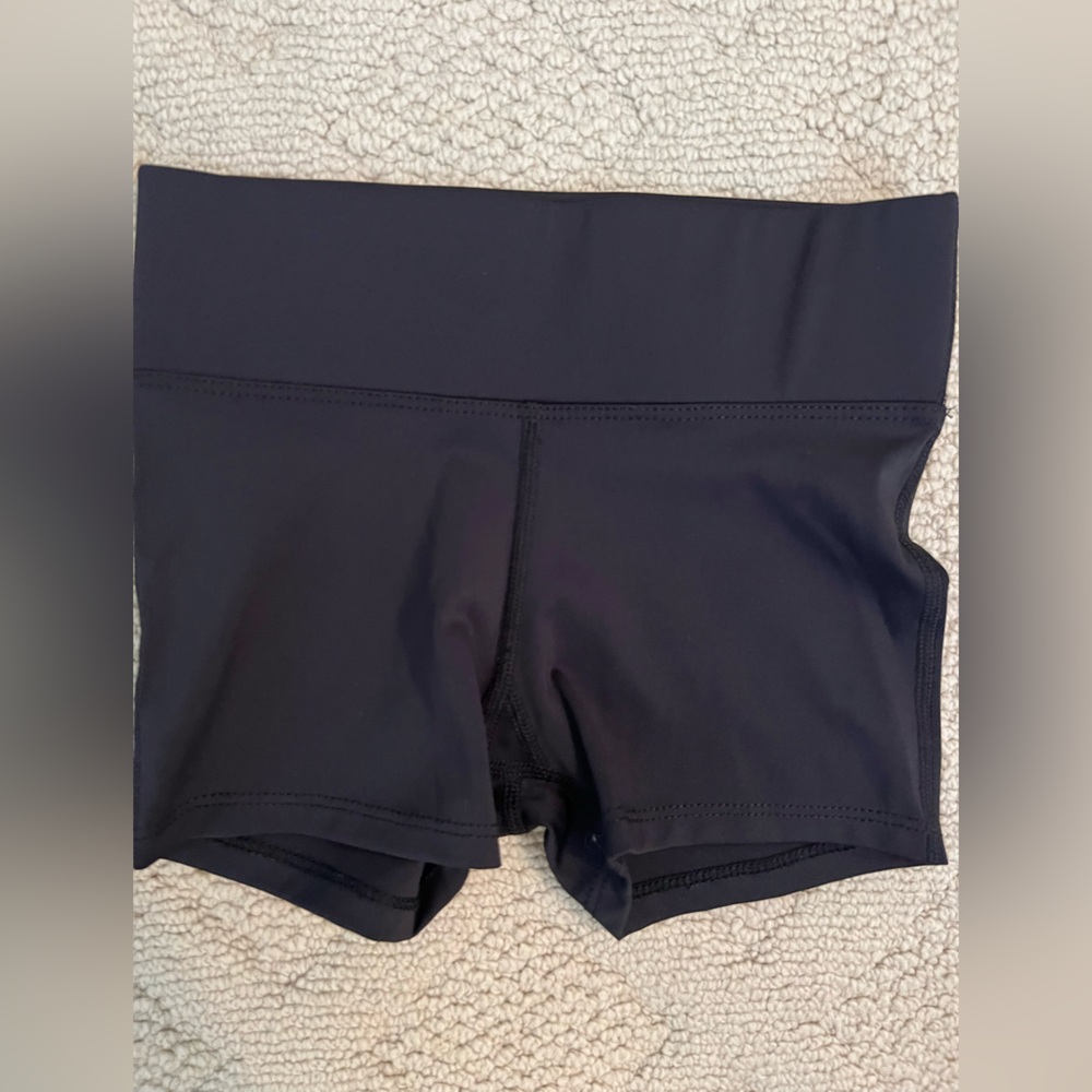 TIGER FRIDAY CM, EUC, black ribbed short